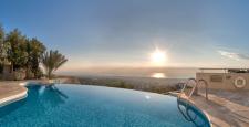 Guide to Cyprus - Serenity villa